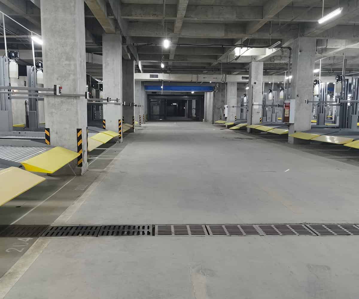 立體車庫(kù)租賃實(shí)戰(zhàn)指南平移立體車庫(kù)停車設(shè)備規(guī)劃驗(yàn)收全解析